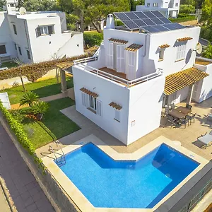 https://villa-roca-nova.balearic-islands.net