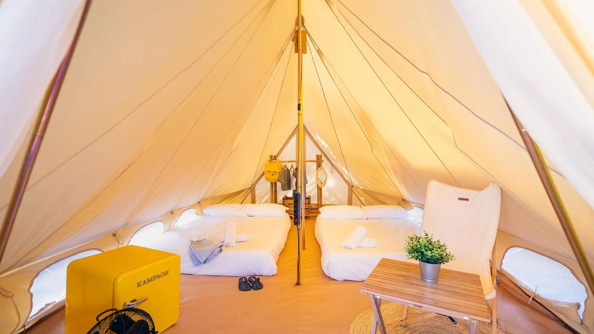 Luxury tent Kampaoh Cambrils Hotel